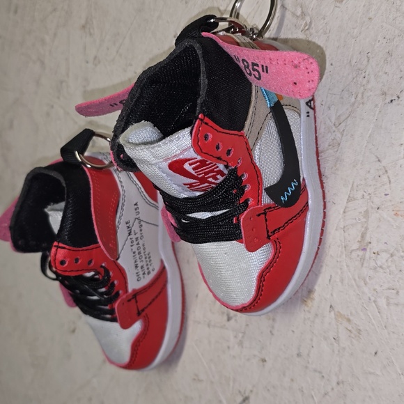 Unisex 4.5 inch Sneaker Keychain Pair - Red/White - Picture 2 of 5